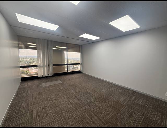 164M² OFFICE TO LET IN BRAAMFONTEIN WERF